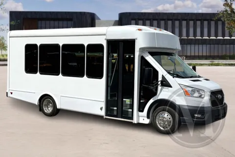 White 2022 Glaval Commute for sale in Nashville, TN