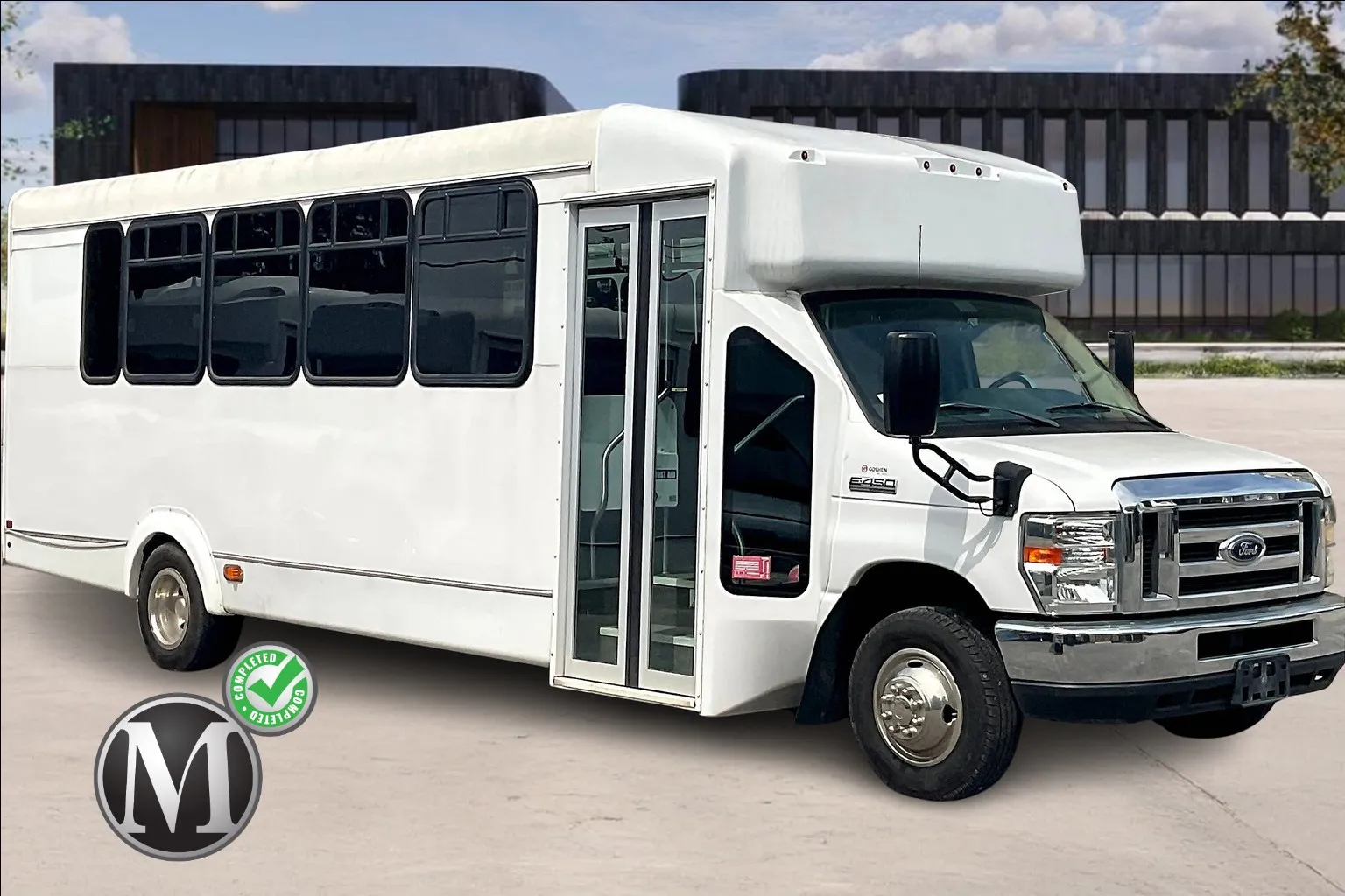 White 2017 Ford E450 for sale in Nashville, TN
