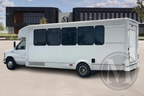 More photos of 2017 Goshen Impulse at Master's Transportation - Nashville, TN