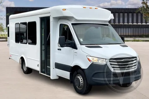 White 2021 Glaval Commute for sale in Nashville, TN