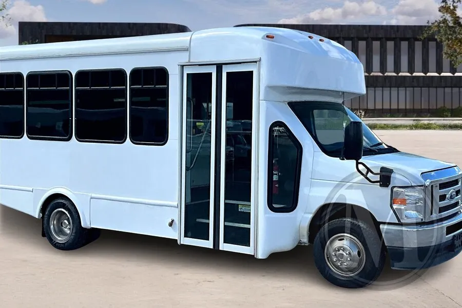 White 2024 Ford E450 for sale in Nashville, TN