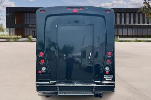 More photos of 2021 Freightliner SPRINTER at Master's Transportation - Orlando, FL