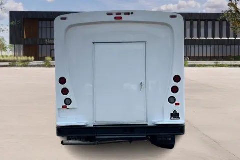 More photos of 2023 Ford E450 at Master's Transportation - Orlando, FL