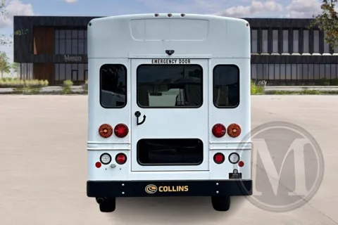 More photos of 2024 GMC 3500 at Master's Transportation - Orlando, FL