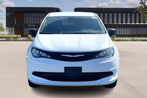 Photos of 2025 Chrysler VOYAGER for sale in Orlando, FL at Master's Transportation - Orlando