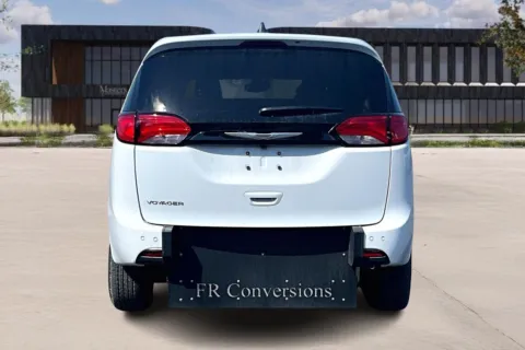 More photos of 2025 Chrysler VOYAGER at Master's Transportation - Orlando, FL