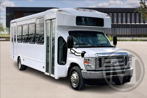 White 2022 Ford E450 for sale in Orlando, FL