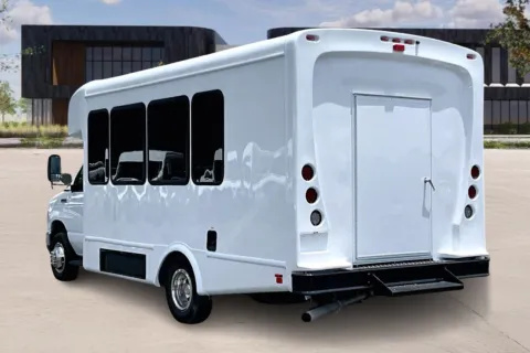 More photos of 2023 Ford E450 at Master's Transportation - Orlando, FL