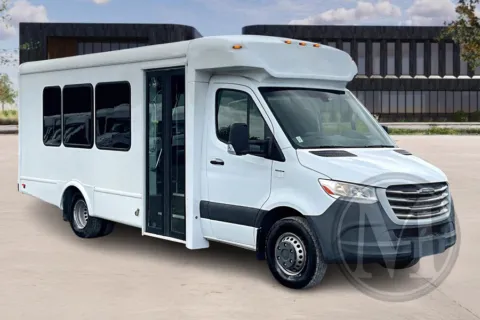 White 2021 Glaval Commute for sale in Orlando, FL