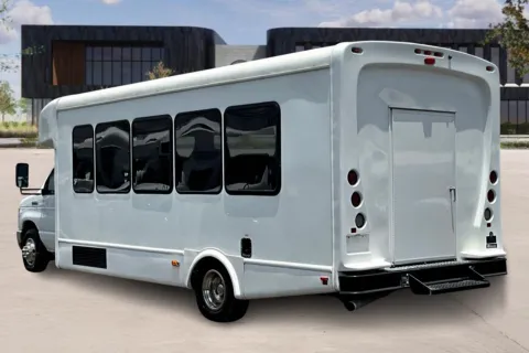 More photos of 2022 Ford E450 at Master's Transportation - Orlando, FL