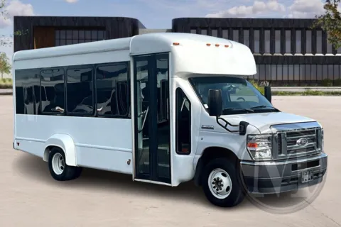 White 2022 Ford E350 for sale in Orlando, FL