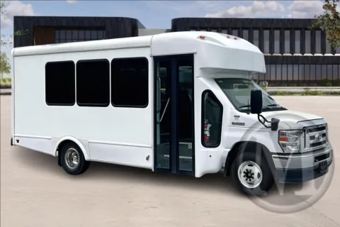 White 2023 Ford E350 E-350 SD for sale in College Park, GA