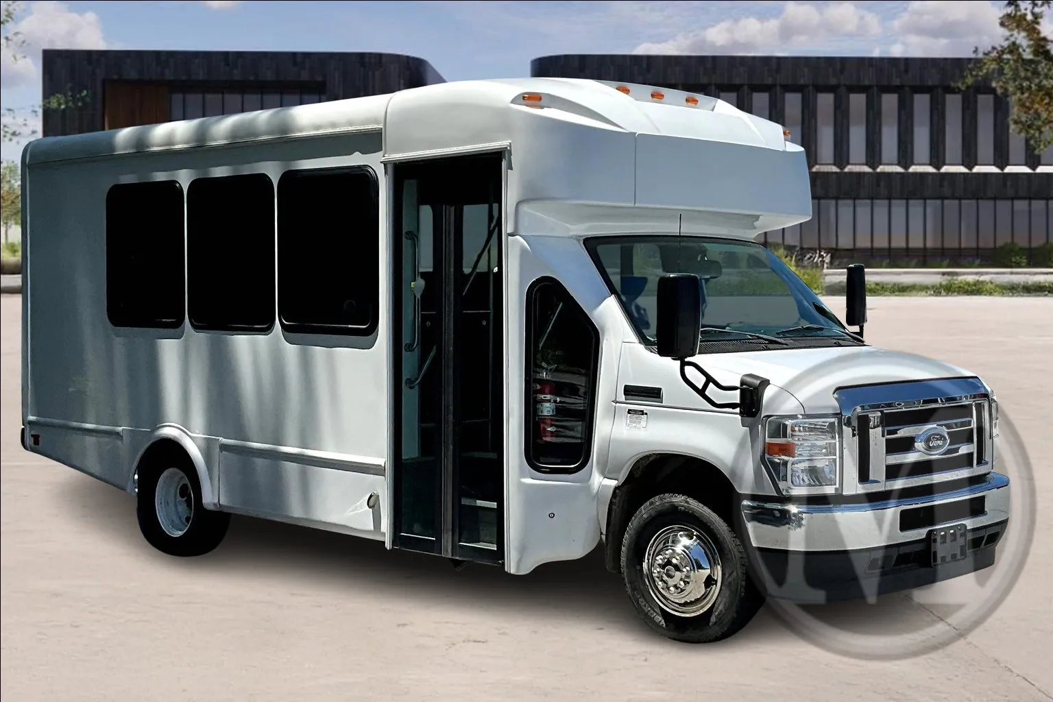 White 2023 Ford E450 E-450 SD for sale in College Park, GA