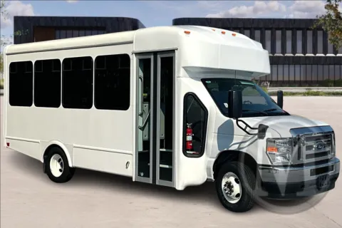 White 2024 Ford E450 E-450 SD for sale in College Park, GA