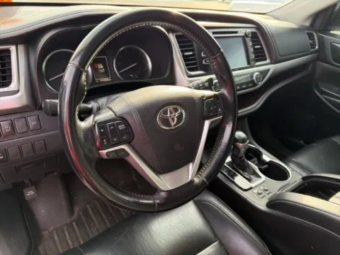 More photos of 2019 Toyota Highlander XLE at Funky's Automotive - A division of ETC Auto Group, OH