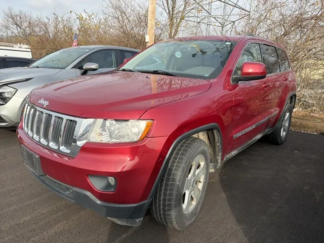 Red 2012 Jeep Grand Cherokee Laredo for sale in Grove City, OH
