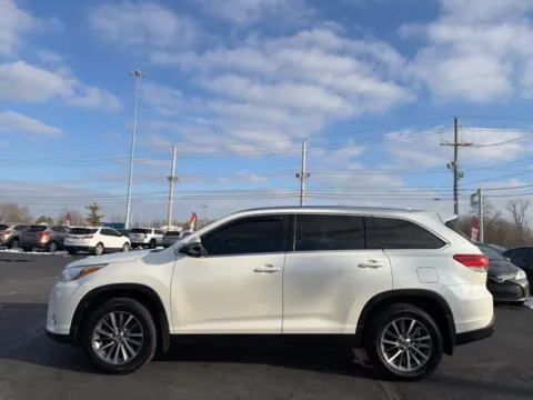More photos of 2019 Toyota Highlander XLE at Funky's Automotive - A division of ETC Auto Group, OH