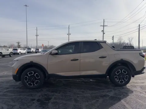 More photos of 2023 Hyundai Santa Cruz SEL at Funky's Automotive - A division of ETC Auto Group, OH