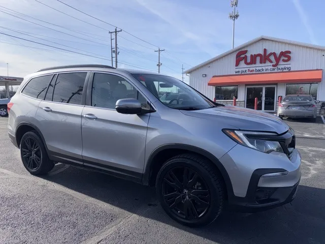 2021 Honda Pilot SE's photo