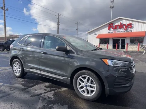 Gray 2021 Ford Edge SE for sale in Grove City, OH