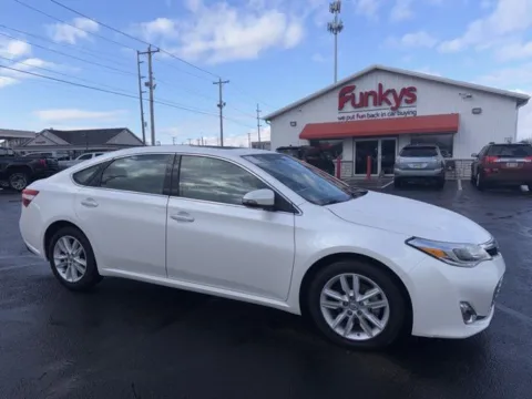 White 2014 Toyota Avalon XLE Touring for sale in Grove City, OH