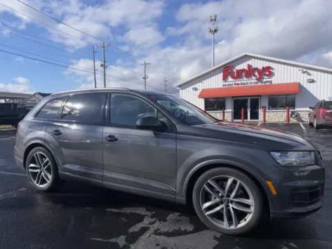 Black 2018 Audi Q7 3.0T Prestige for sale in Grove City, OH