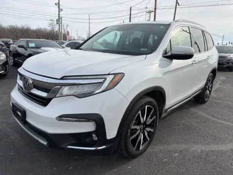 Another view of 2020 Honda Pilot Touring for sale in Grove City, OH at Funky's Automotive - A division of ETC Auto Group