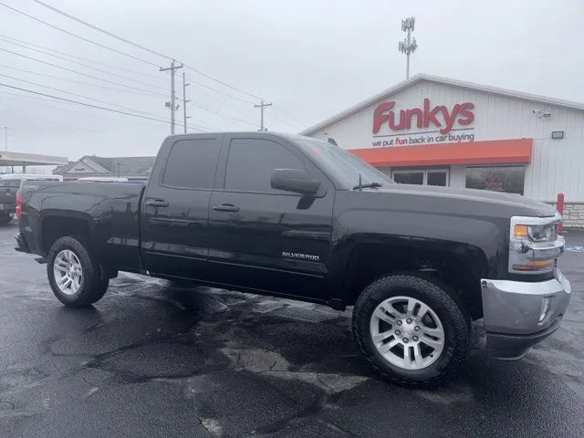 2017 Chevrolet Silverado 1500 LT for sale in Grove City, OH