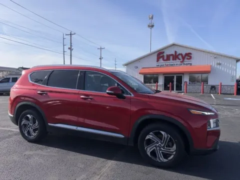 Red 2021 Hyundai Santa Fe SEL for sale in Grove City, OH