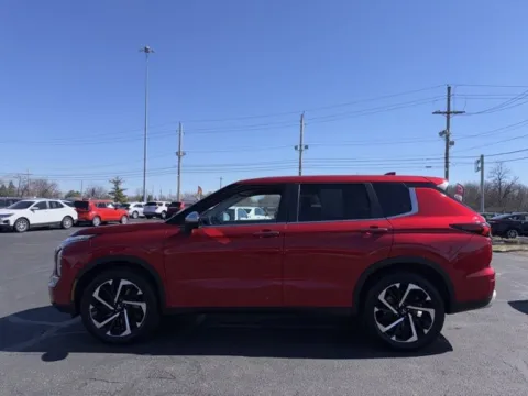 More photos of 2022 Mitsubishi Outlander SE at Funky's Automotive - A division of ETC Auto Group, OH