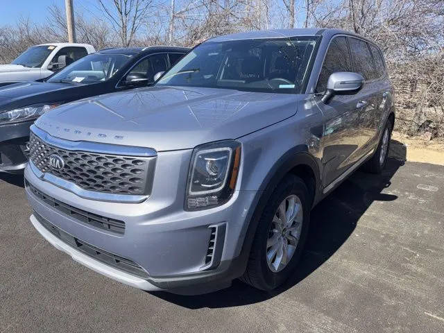 Silver 2021 Kia Telluride LX for sale in Grove City, OH