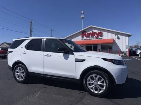 White 2019 Land Rover Discovery SE for sale in Grove City, OH