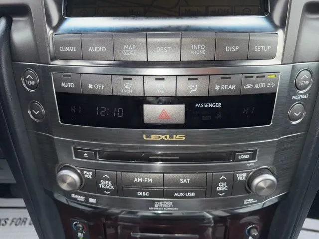 2011 Lexus LX 570 - Photo 14