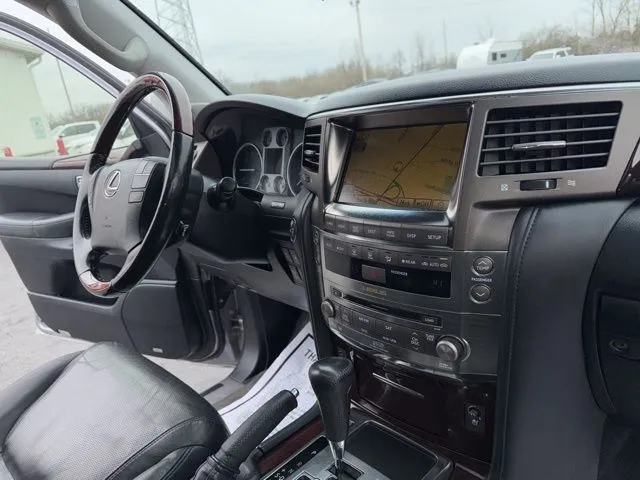 2011 Lexus LX 570 - Photo 29