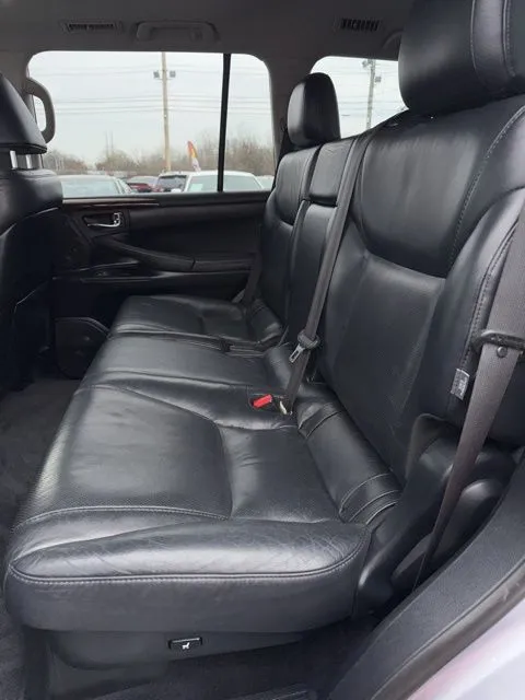 2011 Lexus LX 570 - Photo 10