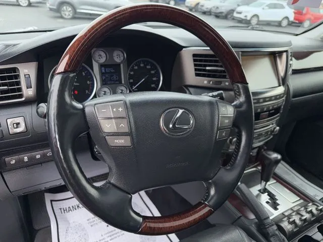 2011 Lexus LX 570 - Photo 21