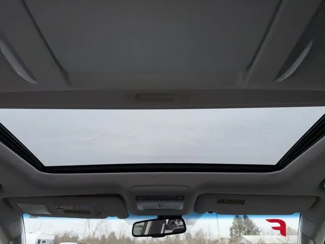 2011 Lexus LX 570 - Photo 17