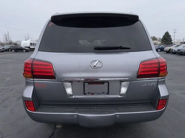 2011 Lexus LX 570 - Photo 6