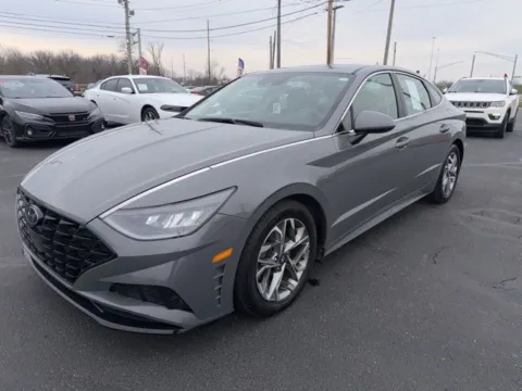 Another view of 2022 Hyundai Sonata SEL for sale in Grove City, OH at Funky's Automotive - A division of ETC Auto Group