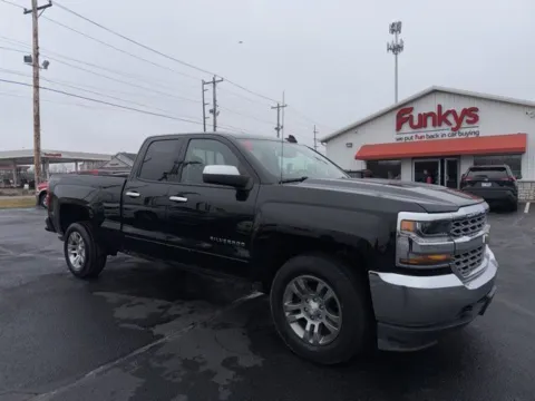 Black 2016 Chevrolet Silverado 1500 LT for sale in Grove City, OH