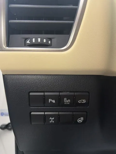 2016 Lexus NX 200t - Photo 14