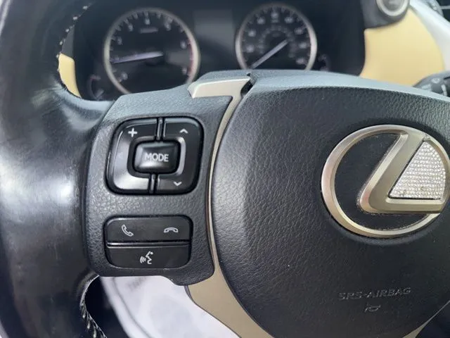 2016 Lexus NX 200t - Photo 17