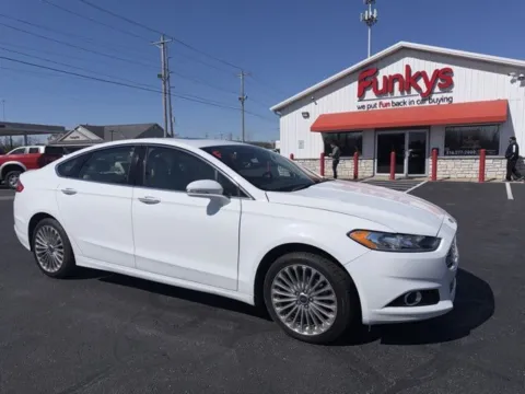 White 2016 Ford Fusion Titanium for sale in Grove City, OH