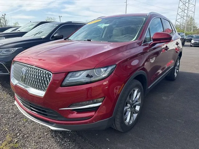 Red 2019 Lincoln MKC Select for sale in Grove City, OH