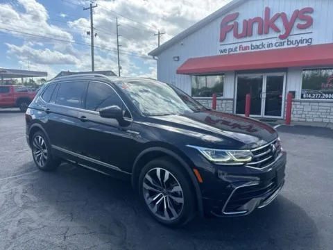 Black 2022 Volkswagen Tiguan 2.0T SEL R-Line for sale in Grove City, OH
