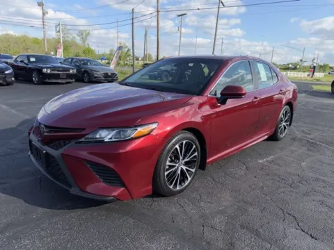 Another view of 2018 Toyota Camry SE for sale in Grove City, OH at Funky's Automotive - A division of ETC Auto Group