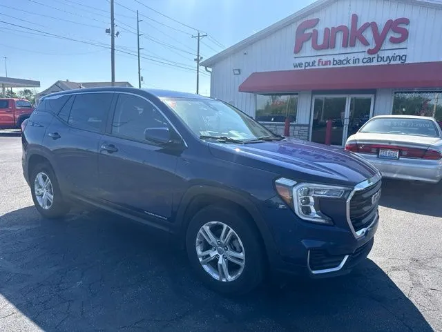 2023 GMC Terrain SLE FWD's photo