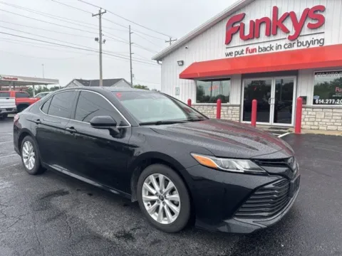 Black 2019 Toyota Camry LE for sale in Grove City, OH