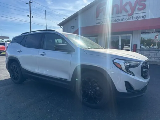 2021 GMC Terrain SLT FWD's photo