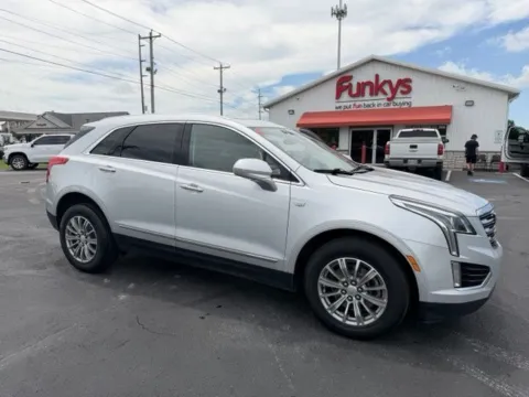 Silver 2017 Cadillac XT5 Luxury for sale in Grove City, OH